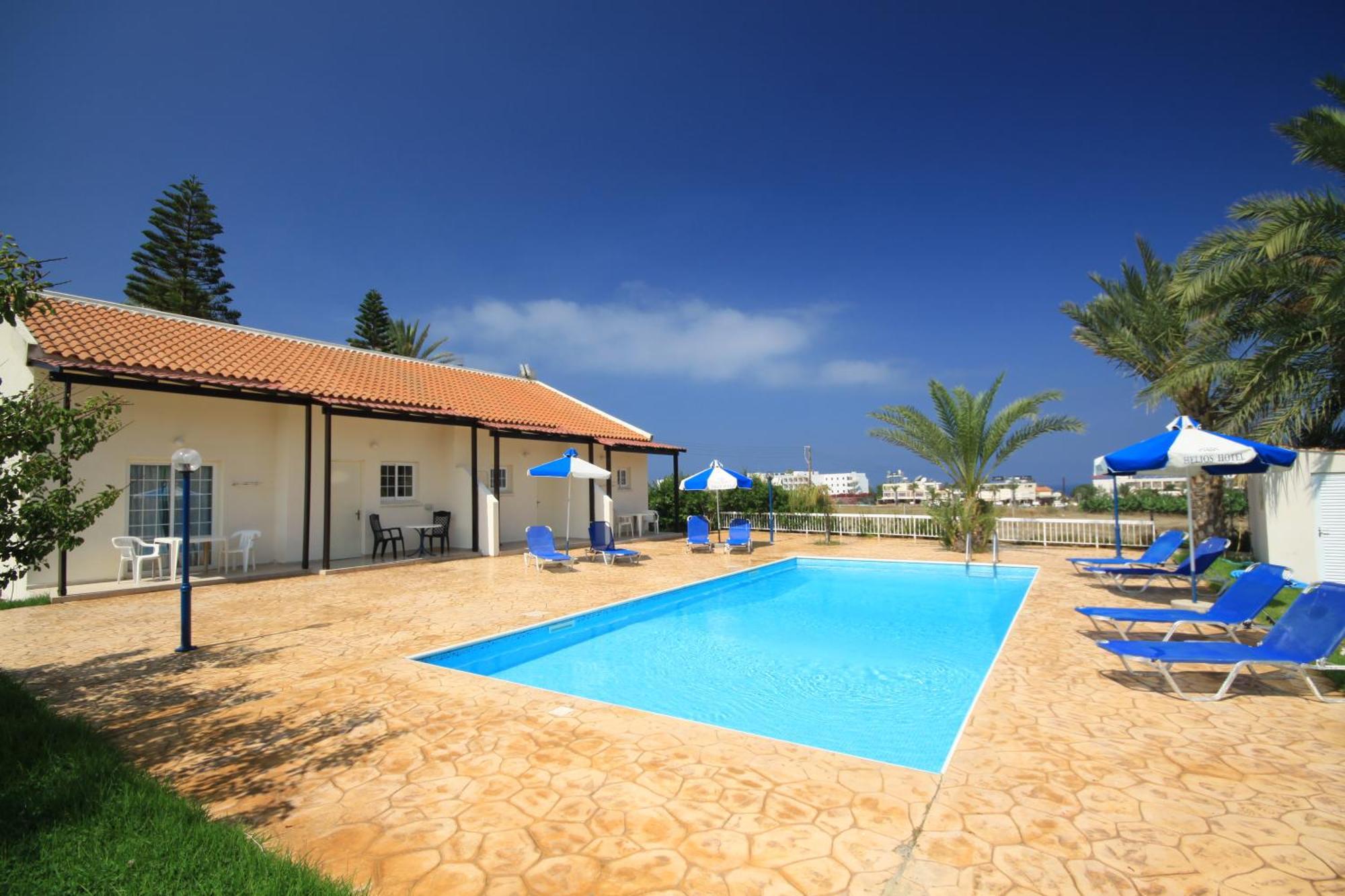 Helios Bay Hotel And Suites Klorakas Exteriör bild